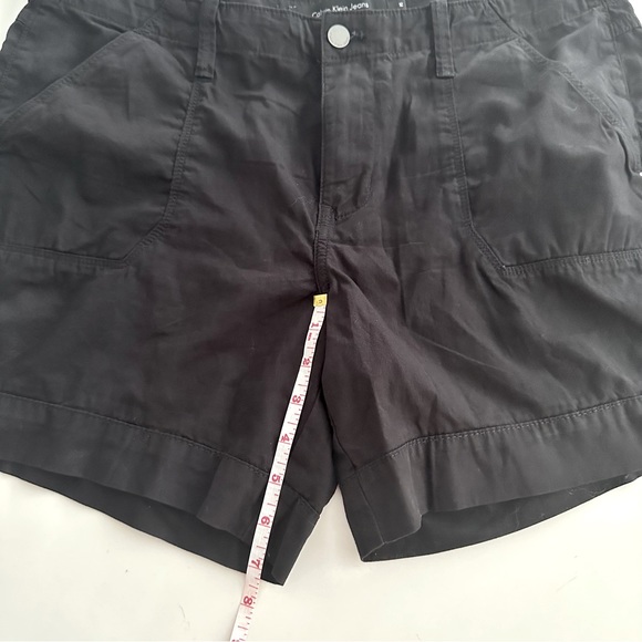Women’s Calvin Klein Jeans Short in Black, Size 12 - Picture 5 of 9